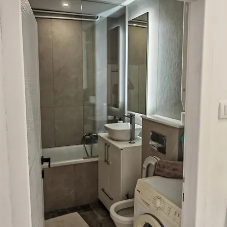 Andrej 64 Appartement *