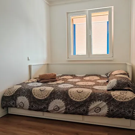 Appartement Andrej 64 *